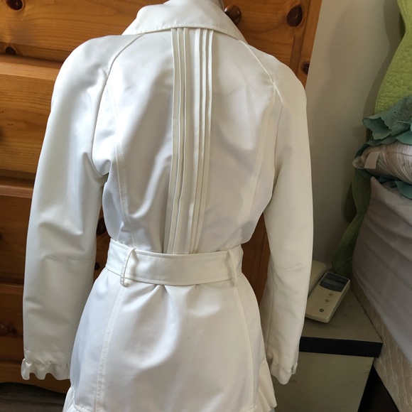 KENSIE White ruffle coat Washable! - Picture 4 of 10